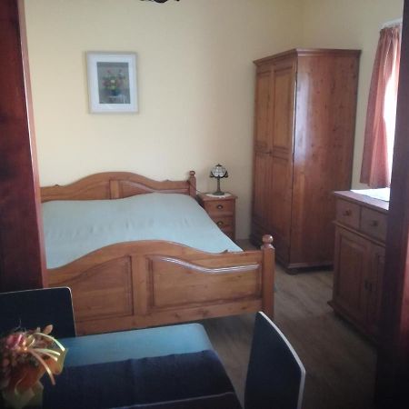 Besenyei Apartman Sárvár Dış mekan fotoğraf